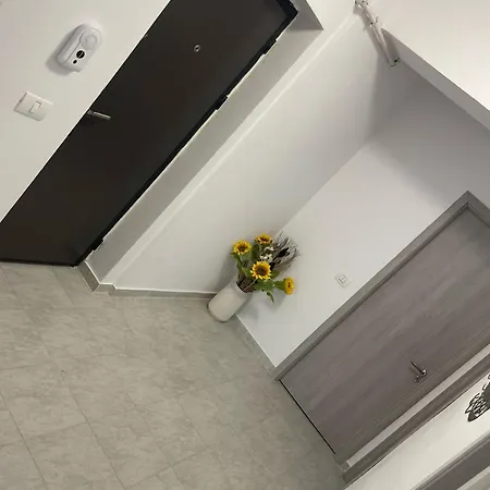 Stefan Urban Apartment *